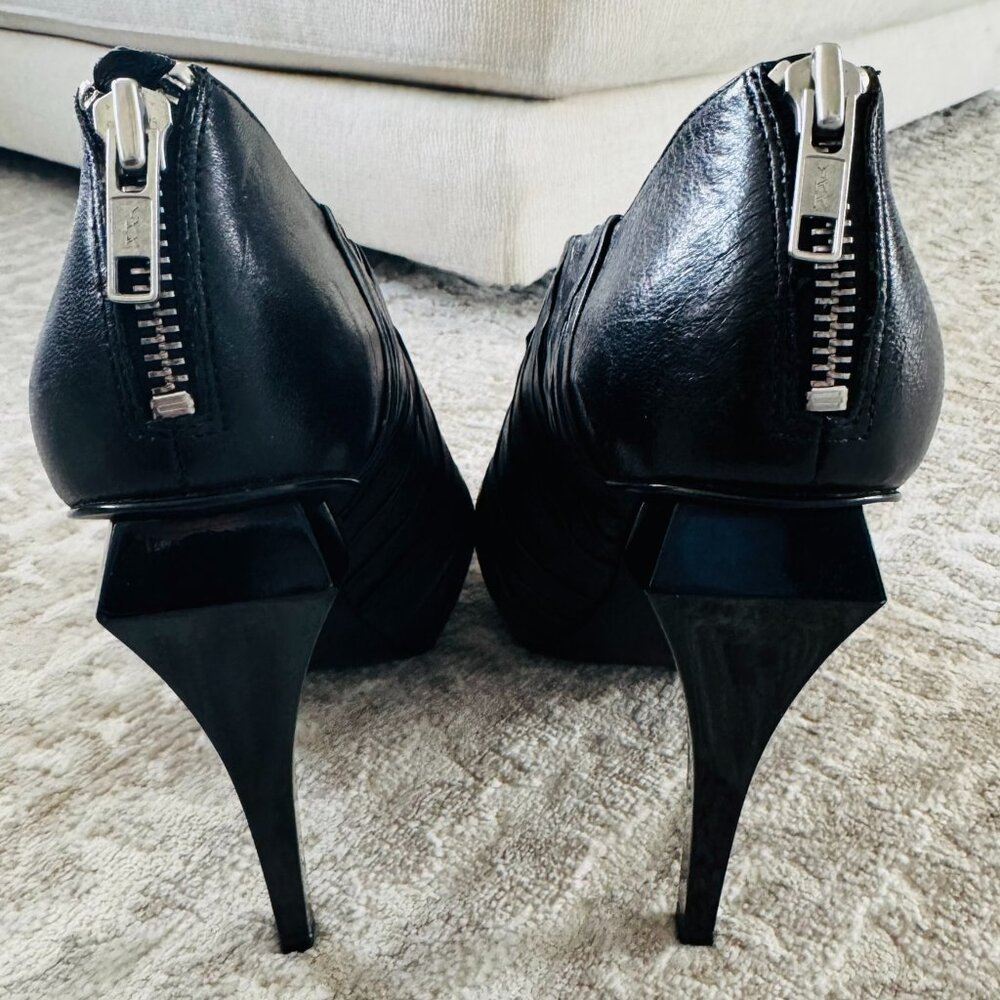 RARE ALEXANDER WANG LEATHER HEEL BOOTIES